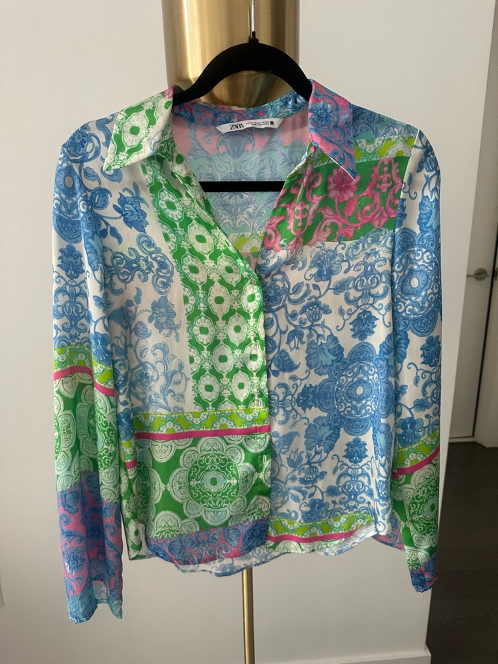 Zara - Multicolor Printed Satin Button-Up Blouse - XS